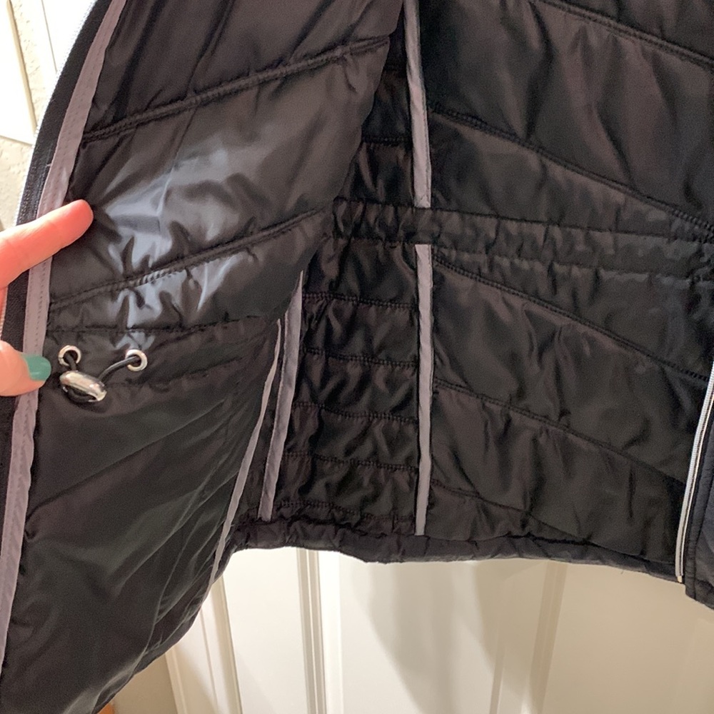 Guess Packable Lightweight Jacket - image 7